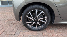 Toyota Yaris 1.5 Hybrid Design 5dr CVT Hybrid Hatchback